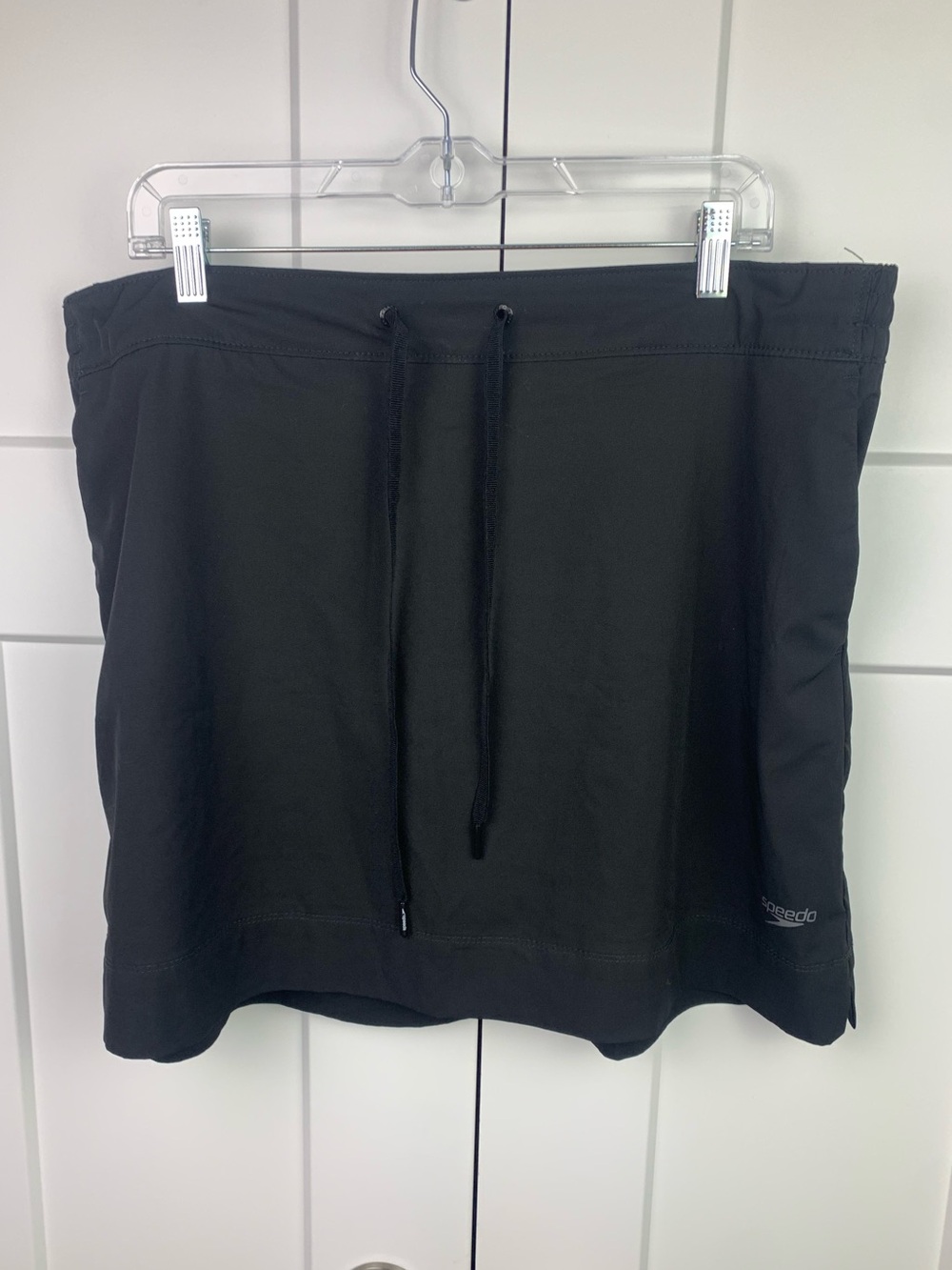 Speedo Skort Skirt XL Black Woven Drawcord Built In Mesh Liner Shorts Athletic